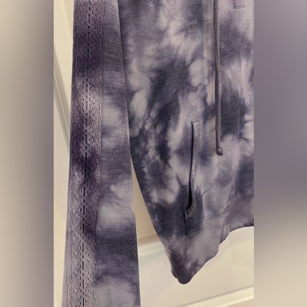 Knox Rose Hoodie Small Blue Tie Dye Kangaroo Pocket Crochet On Sleeve Drawstring - Picture 5 of 6